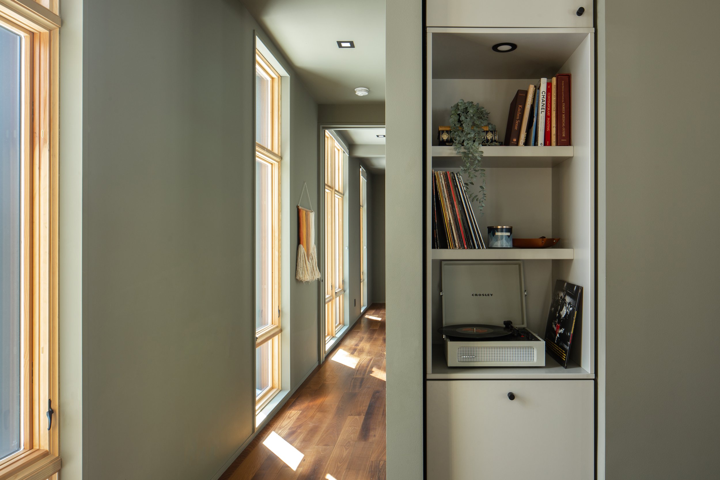 Contact — IDYLL RESERVE